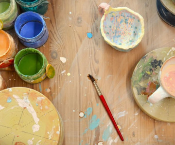 KERAMICKÝ WORKSHOP - malování hrnků a mističek