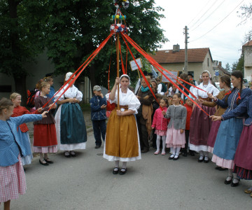 XXVI. poberounský folklorní festival Staročeské máje